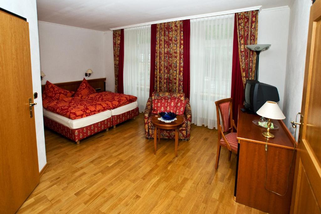 Moselland Hotel Im Enderttal Zum Onkel Willi Cochem Room photo