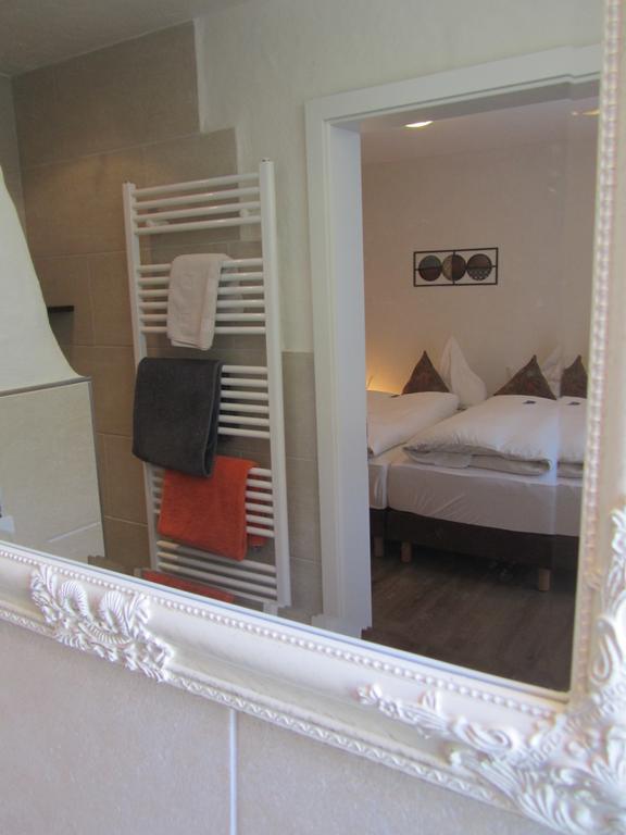 Moselland Hotel Im Enderttal Zum Onkel Willi Cochem Room photo