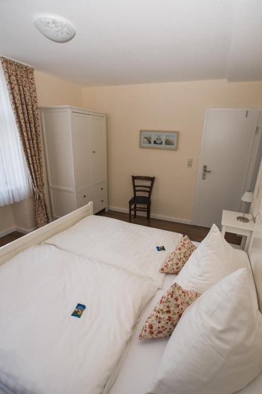 Moselland Hotel Im Enderttal Zum Onkel Willi Cochem Room photo